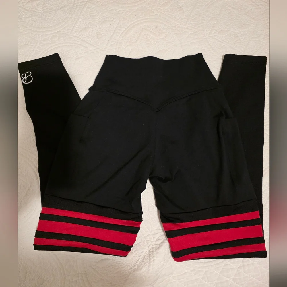 Bombshell Sportswear Black Leggings with Red Stripes Size XS - Picture 2 of 4